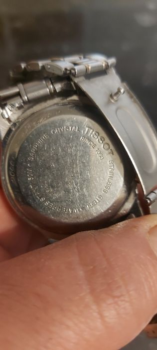 Продам оригинальные часыTissot.