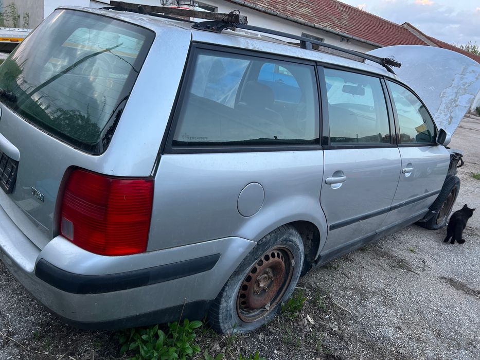 VW pasat На Части