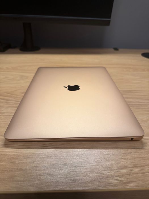 Apple MacBook Air 13 2020 Rose Gold, i3, 8GB, SSD 256GB, 56 cicluri