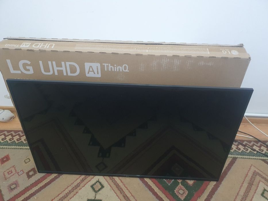 Televizor LG UHD