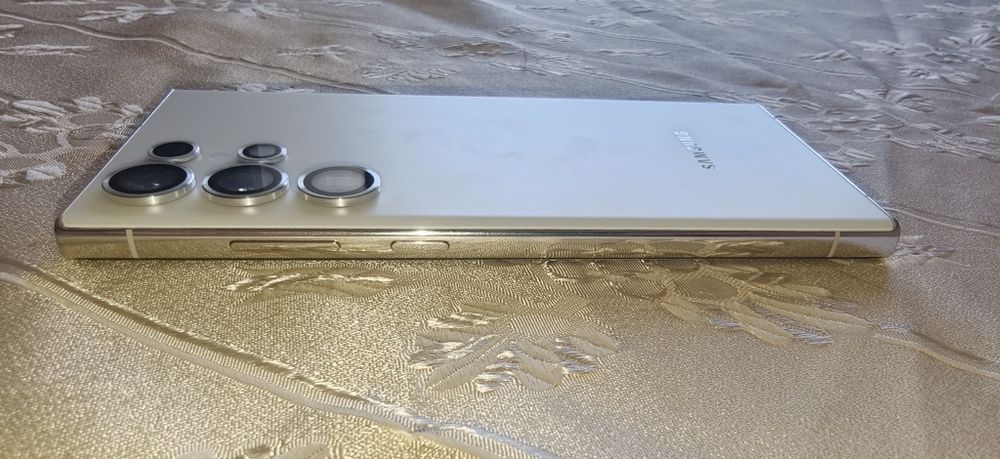 Samsung S23 ultra 12/256