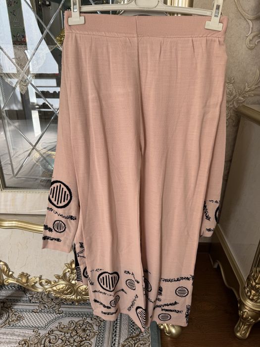 Sotiladi yengi kiyimla