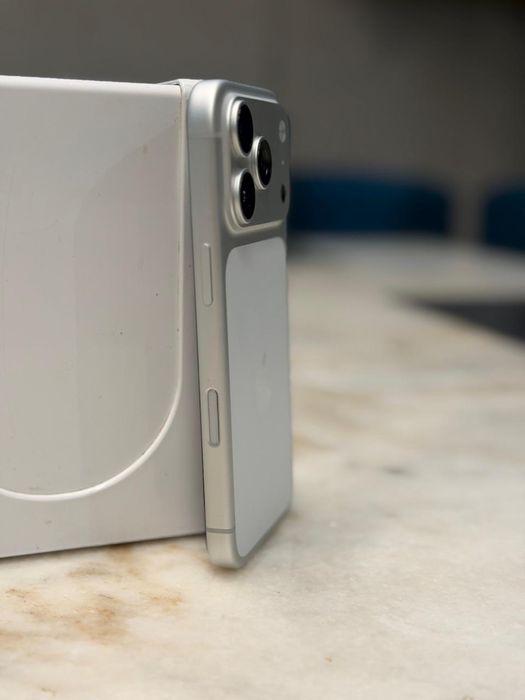 17 Pro  новый телефон