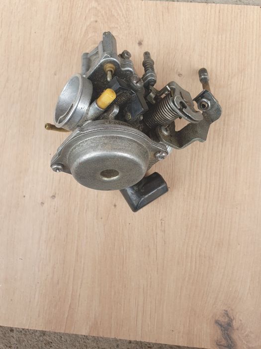 Piese Malaguti f12 și carburator piaggio liberty 125