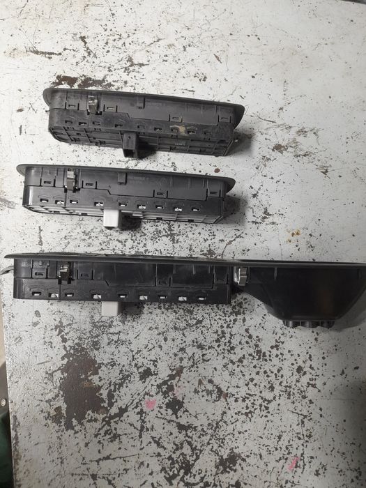 Comandă Butoane Geamuri Oglinzi Electrice Rabatabile Renault Megane 3