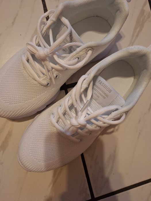 Маратонки,пролетно-летни