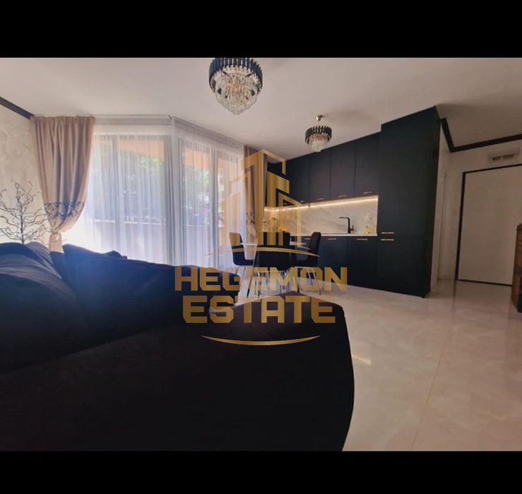 Продава се Двустаен апартамент в к.к. Св.Св. Константин и Елена - 69 кв.м за 1856 €/кв.м - Снимка #1