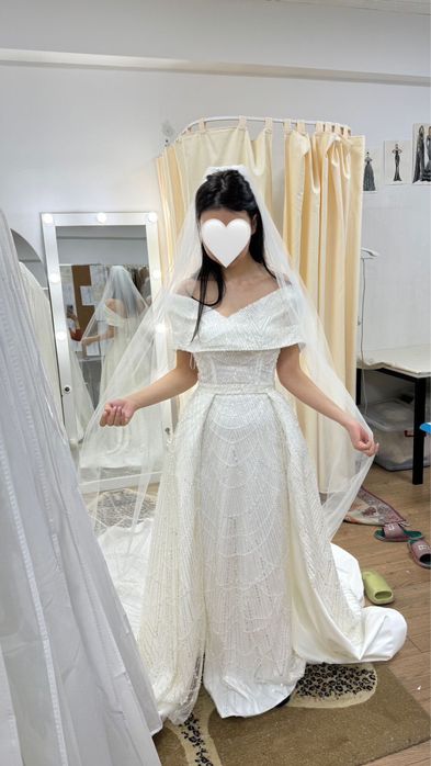 Красивое дорогое свадебное платье