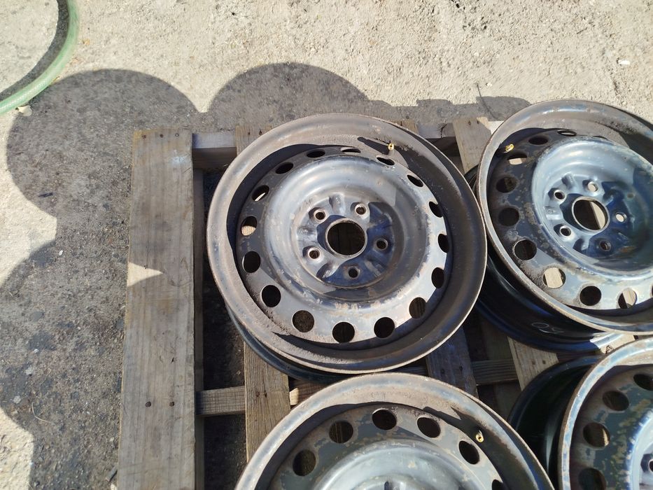 15 цола 5 х 114,3 Тойота Аурис / Корола - 6 инча / ЕТ 39