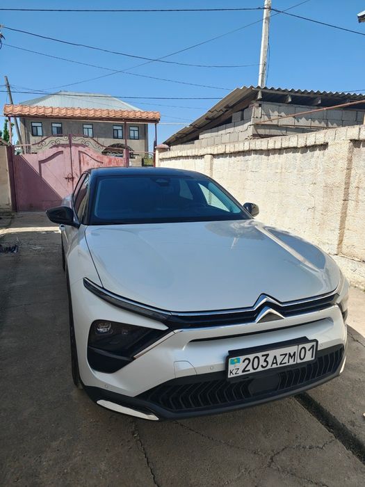 Автомобиль Ситроен С5 Х.