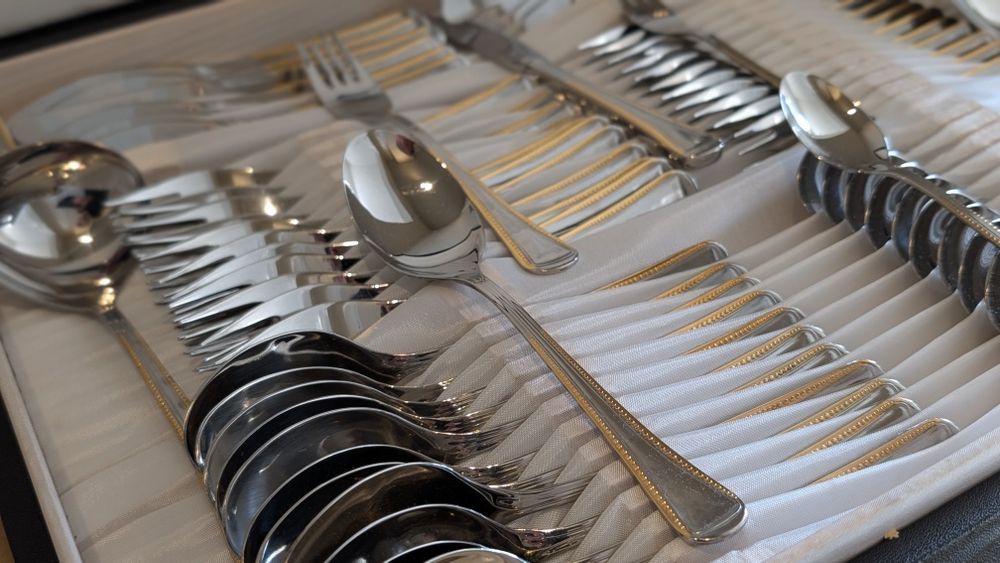 Комплект прибори