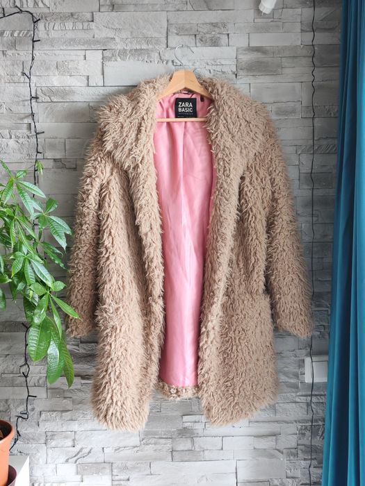 Haină fluffy de iarnă Zara Basics