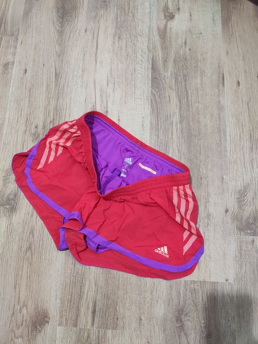 Pantaloni scurți de damă Adidas mărimea S/M