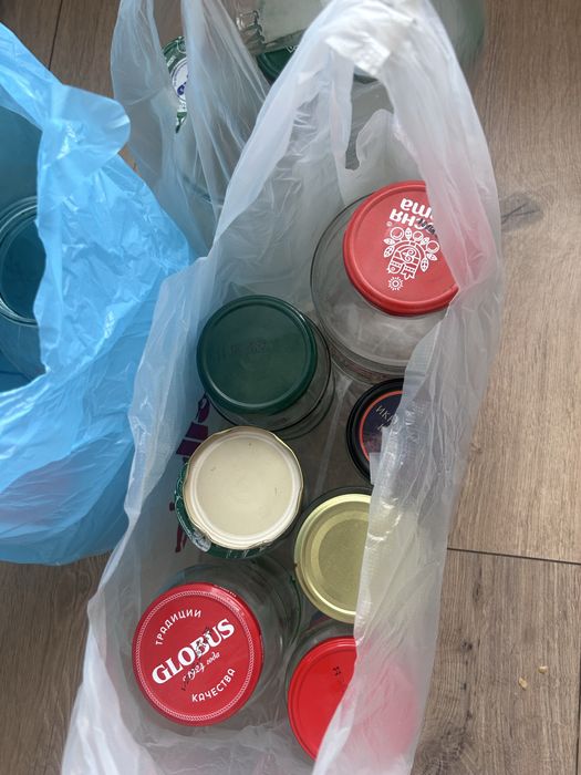 Бесплатно отдам Банки