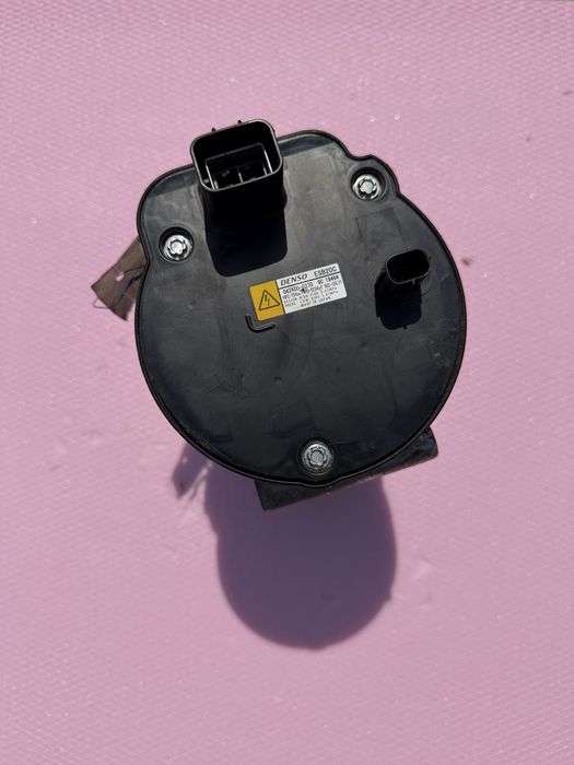 COMPRESOR AC TOYOTA COROLLA HYBRID 1.8i 2ZR Electric AN 2020 042400-0370
