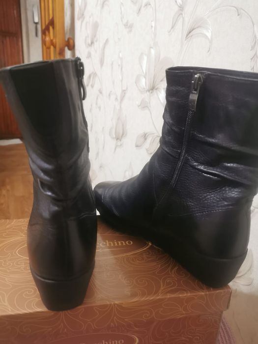 Сапоги женские  продам