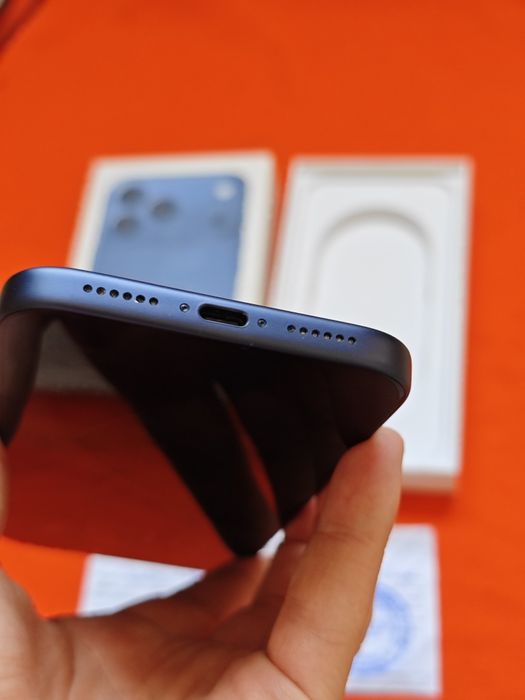 iPhone 17 Pro Max 256Gb на гарантии