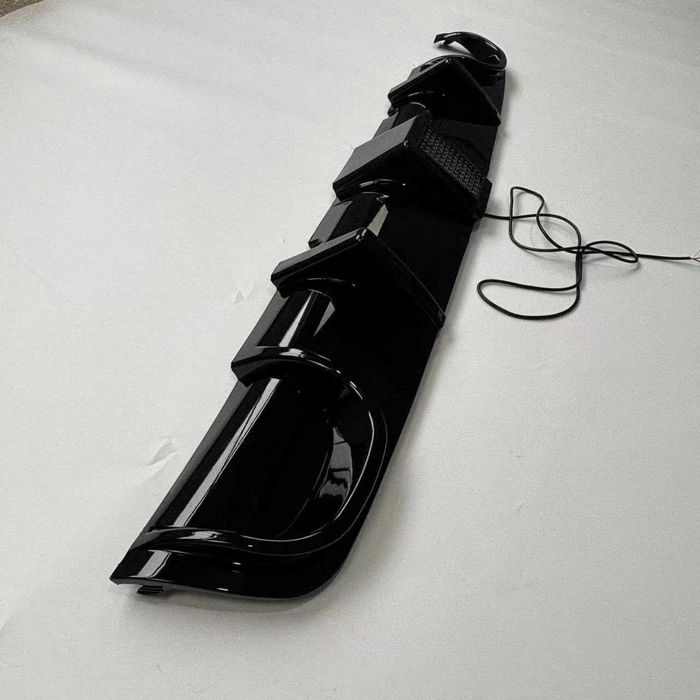 Дифузьор за задна броня за БМВ Е39 М5  Мтехник BMW E39 M5 MTechnik LED