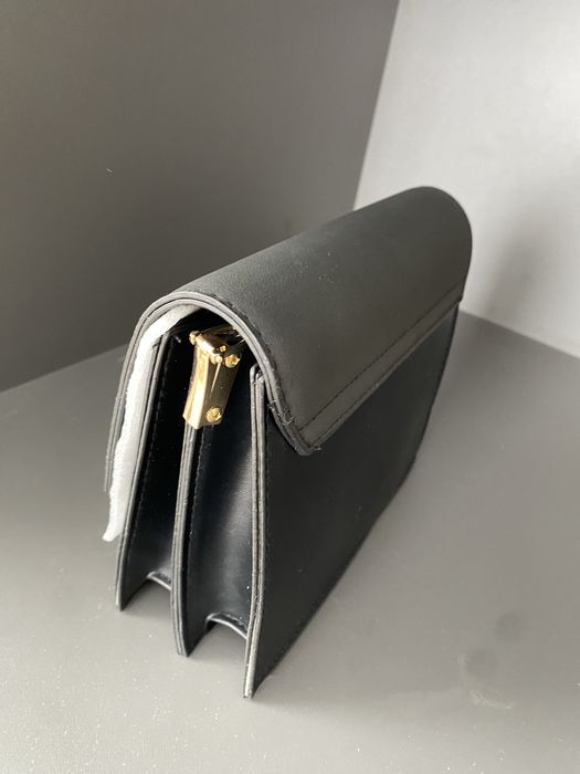 Продаются женские  сумки.