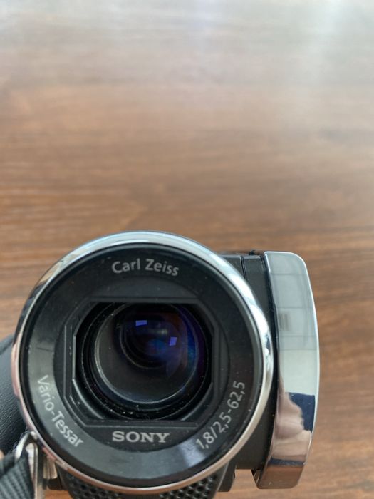 Срочно продам видеокамеру