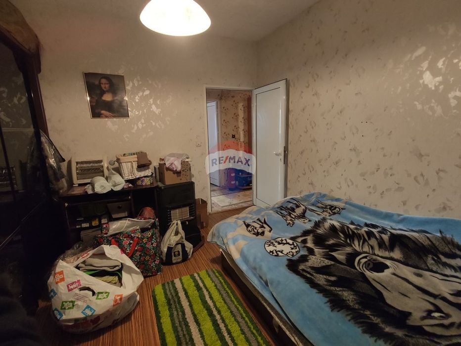 Апартамент с три отделни стаи, ж.к. Владислав Варненчик, гр. Варна П.