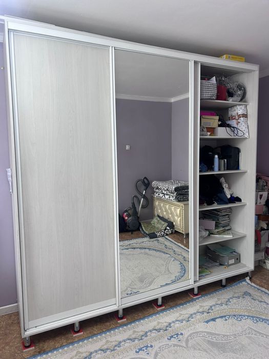 Шкаф сатылады срочна