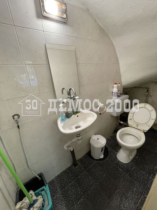 Дава се под наем Магазин в Варна, Завод Дружба - 68 кв.м за 1275 € - Снимка #2