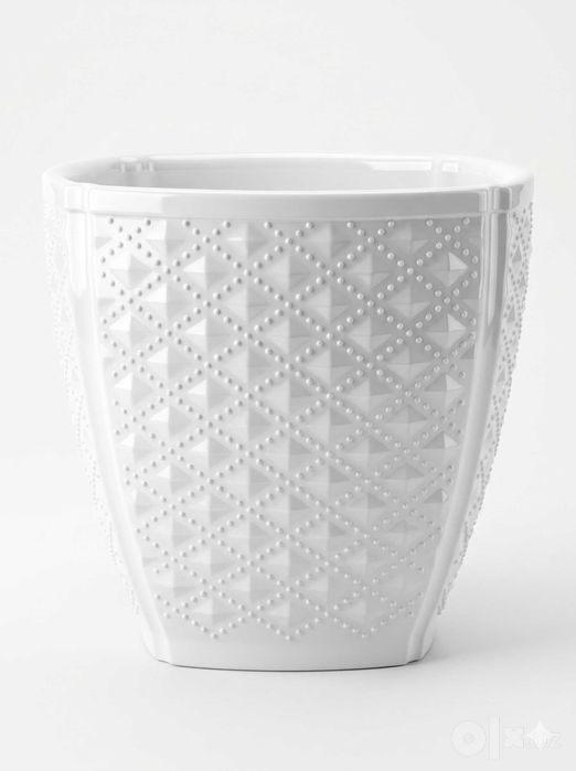 Plastik kashpo (gul tuvagi) ZUMRUD, 3D-faktura va vkladish (2-13 L)