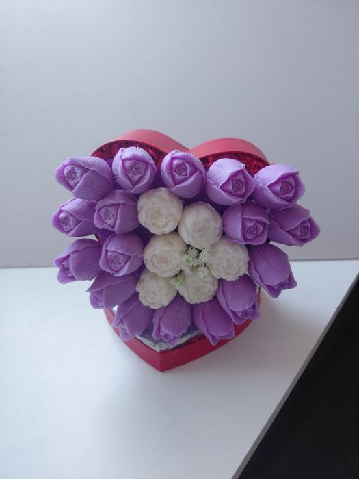 Buchet realizat din ceara de soia parfumata!