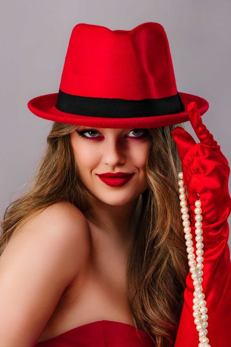 Fotograf Profesionist – Turda – Ședinte foto profesionale: Portret, Boudoir, Fine Art, Nude & Content Creator