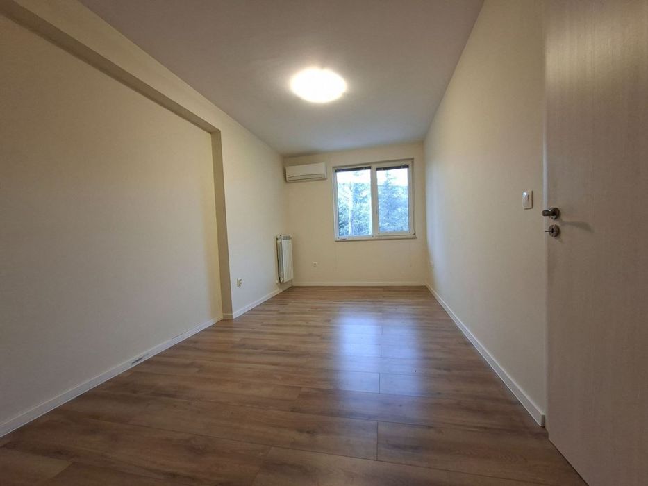 Дава се под наем Офис в София, Витоша - 120 кв.м за 927.18 € - Снимка #2