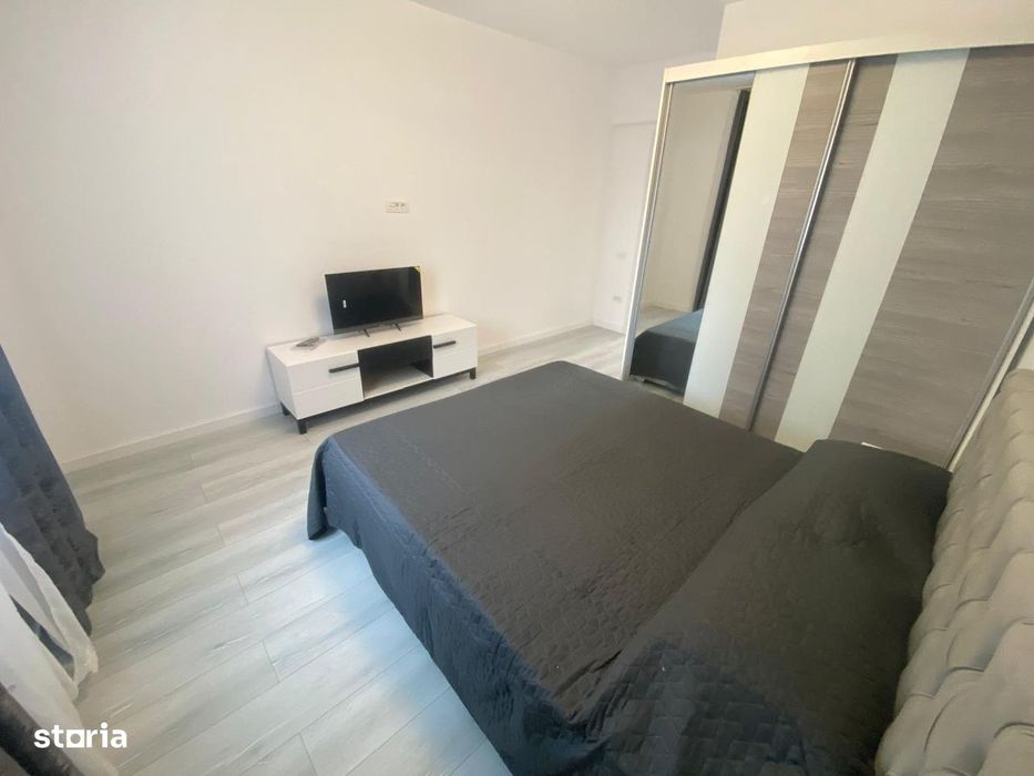 Apartament 3 camere decomandat, metrou Aparatorii Patriei