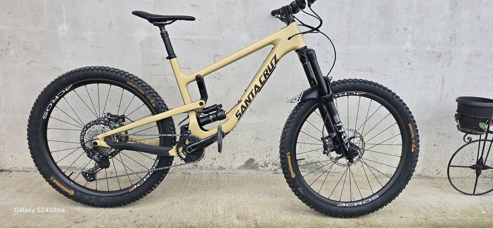 Bicicleta Full suspension santa Cruz