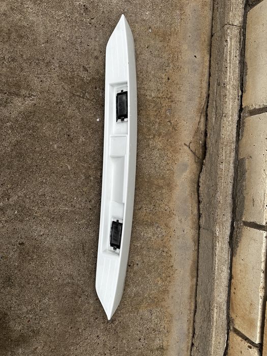 Продам молдинг гранта фл