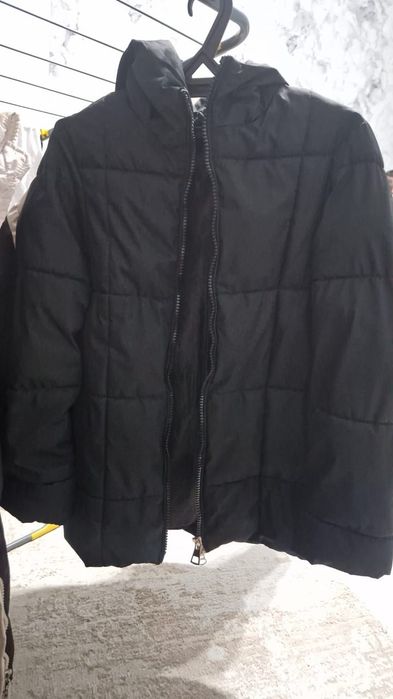 Пуховики/куртки.