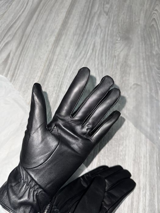 Manusi din piele / Elegante