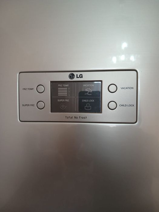 Продается холодильник LG
