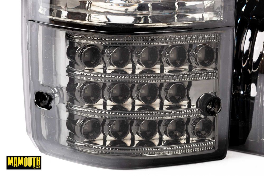 Lampa spate Nissan Patrol Y60 cu LED - Stopuri Patrol Y60 FUMURII