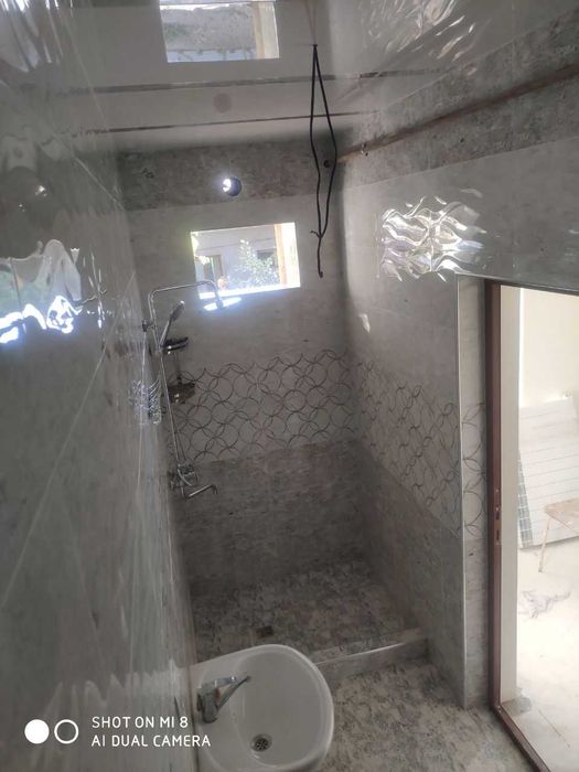 Кафельшик уклатка кафел либой сложности