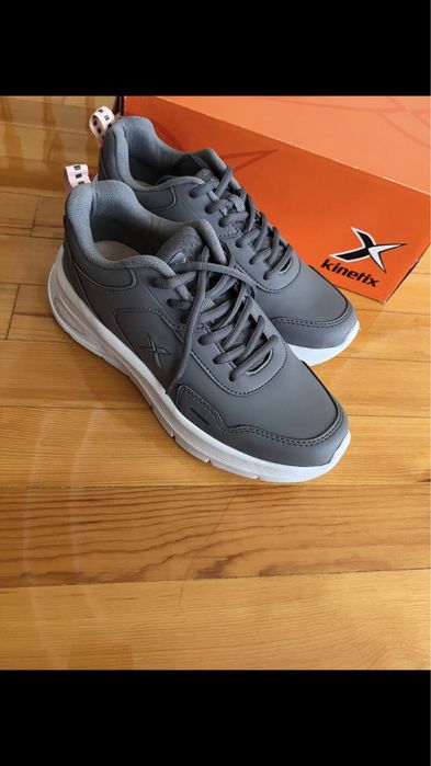 Кроссовки скидка