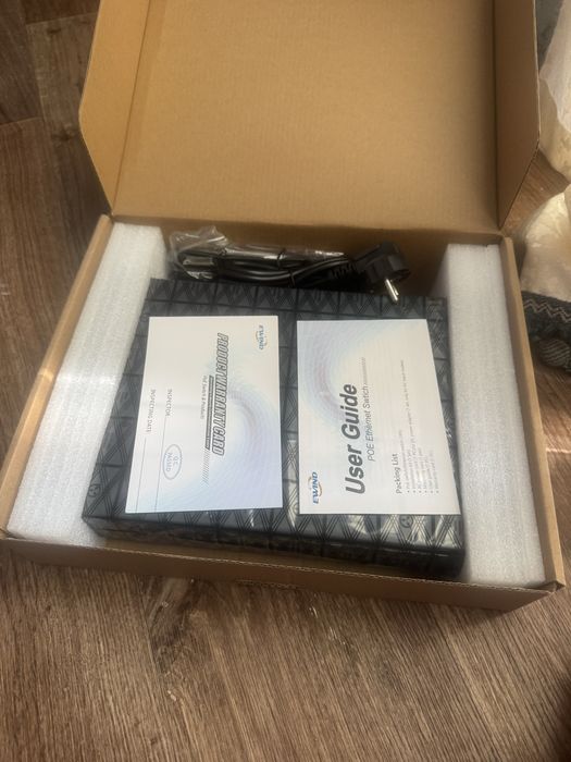 Гигабитный коммутатор EWIND 24 + 2SFP