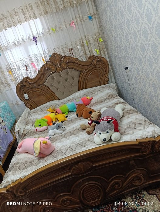 Продаётся спальный гарнитур