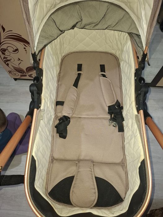 Продам коляску Текнум