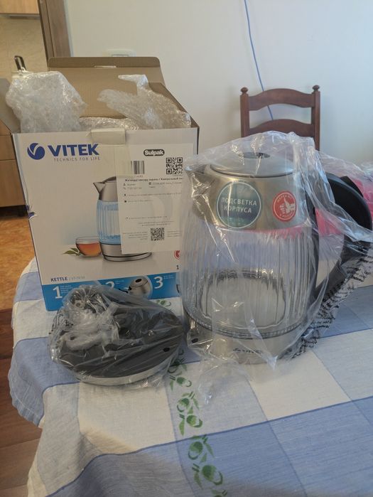 Чайник vitek новый