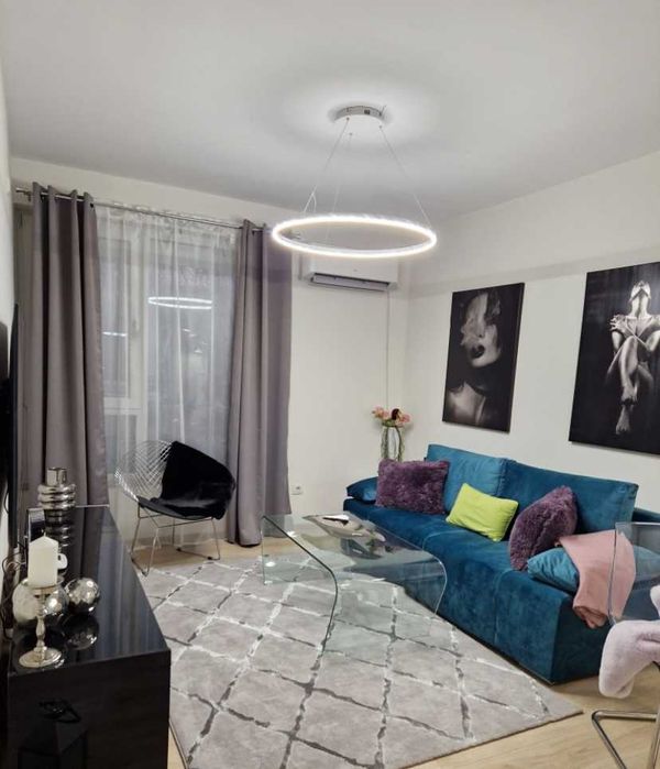 Дава се под наем Двустаен апартамент в София, Център - 70 кв.м за 759.9 € - Снимка #1