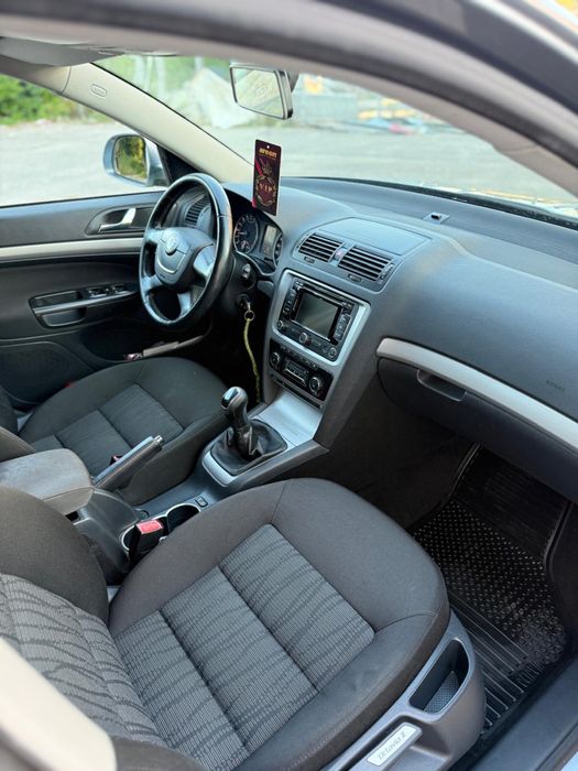 Skoda octavia 1.6TDI 2012