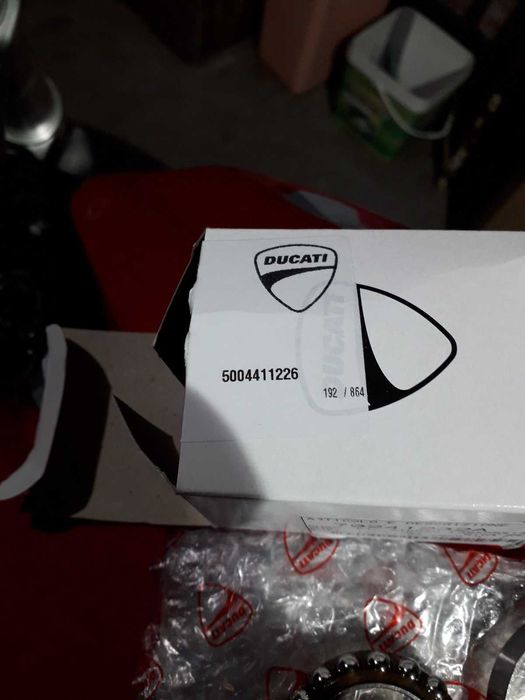 Лагер на трипътник за Ducati