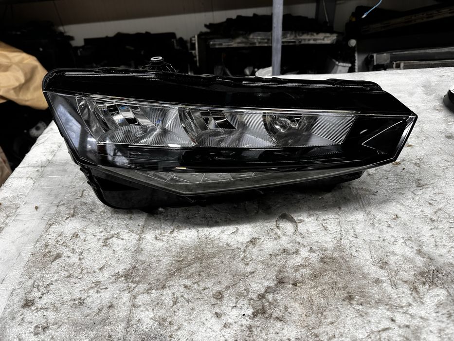 Far dreapta full led skoda scaka facelift.cod:655941016.