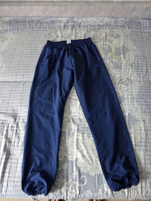 Продам спортивный костюм