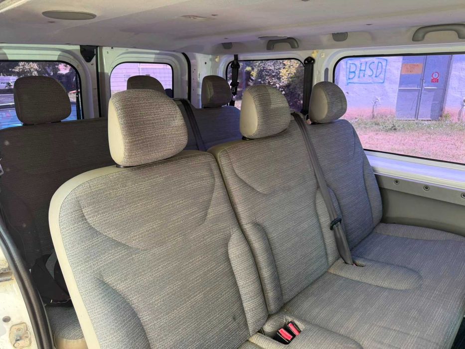 RENAULT Trafic 2010 — imagine 3